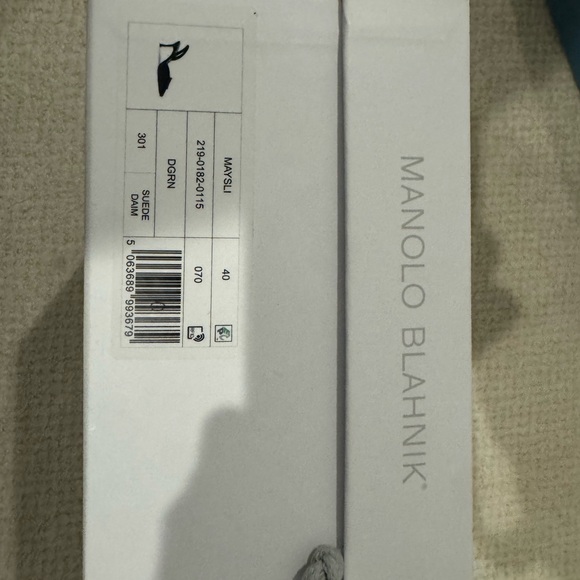 Manolo Blahnik Dark Green Slingback Maysi Heels - Picture 10 of 10